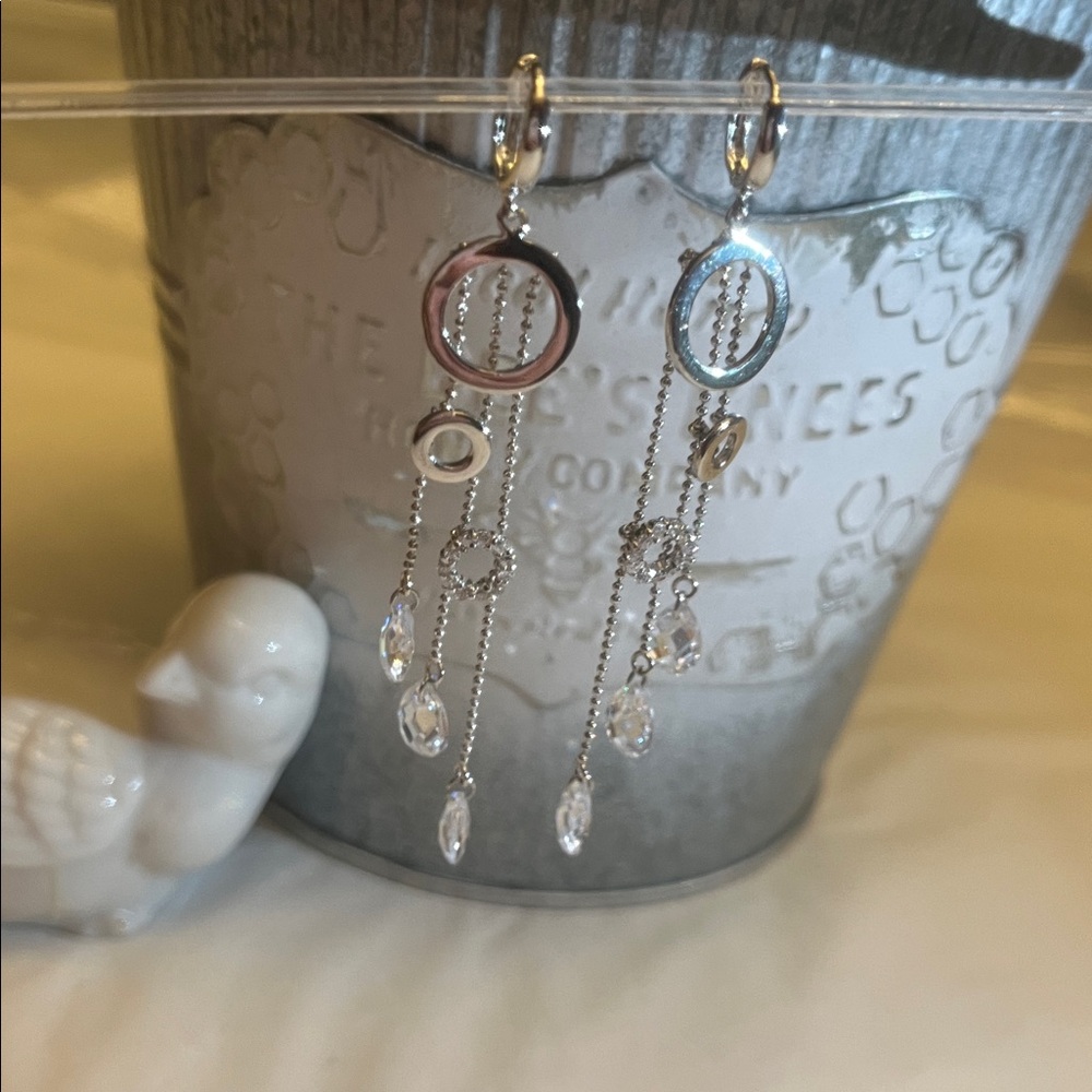 NEW
Silver Crystal Drop Dangle Earrings - Women's Jewelry